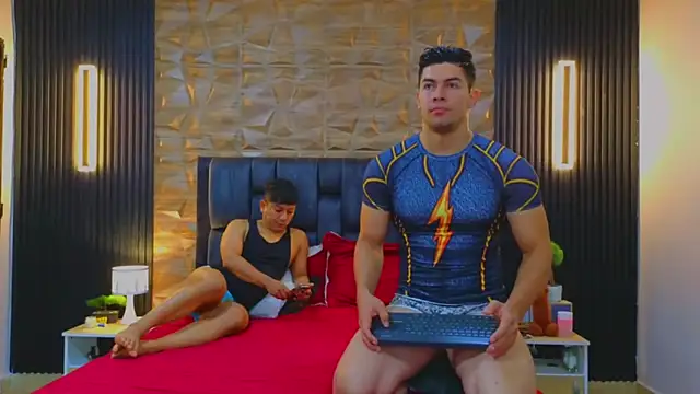 Snapshot of FelipeAndMarcello3 chatting on 13, 3, 2025 FelipeAndMarcello3 online show from 13, 3, 2025