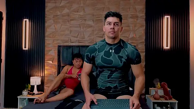 Snapshot of FelipeAndMarcello3 chatting on 8, 9, 2025 FelipeAndMarcello3 online show from 8, 9, 2025