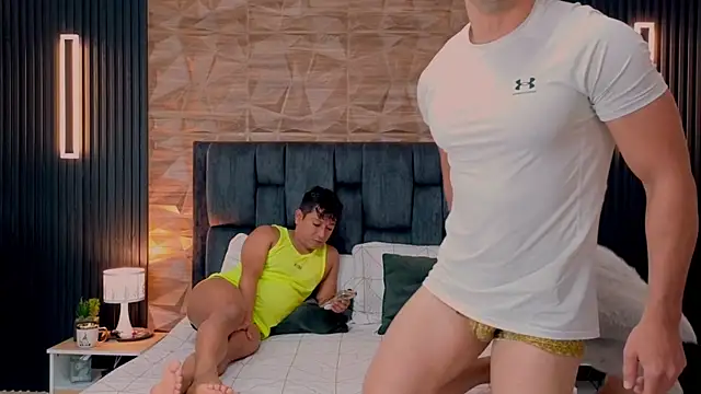 Snapshot of FelipeAndMarcello3 chatting on 12, 9, 2025 FelipeAndMarcello3 online show from 12, 9, 2025