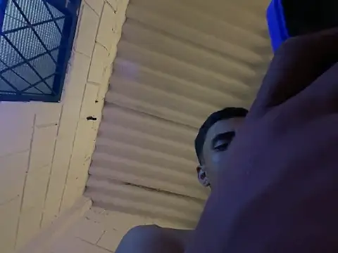 Snapshot of Max_TheHorseDick chatting on 12, 11, 2025 Max TheHorseDick online show from 12, 11, 2025