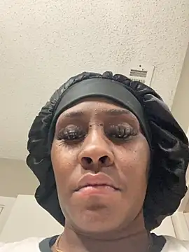 Foreignthababyy online show from 14, 11, 2025