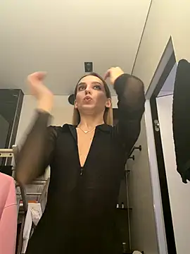 Snapshot of -AngelAri- chatting on 26, 10, 2025 -AngelAri- online show from 26, 10, 2025