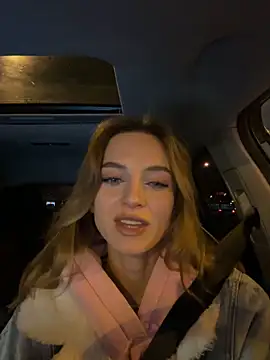 Snapshot of -AngelAri- chatting on 10, 11, 2025 -AngelAri- online show from 10, 11, 2025