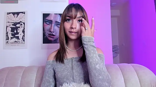 Moonlight1002 online show from 6, 12, 2024