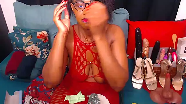 sexybootylicious online show from 11, 10, 2025