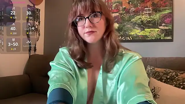 kurvy kitten xo online show from 2, 12, 2025