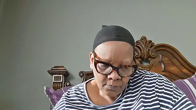 SEXYBOOBSNASS online show from 22, 10, 2025