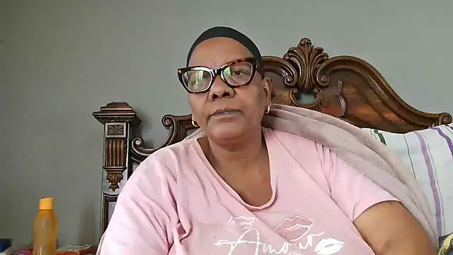 SEXYBOOBSNASS online show from 7, 11, 2025