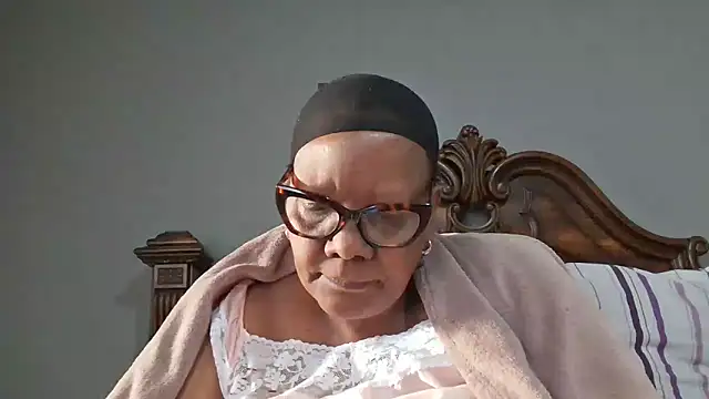 SEXYBOOBSNASS online show from 23, 11, 2025