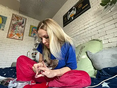 Angel girllovemy online show from 14, 2, 2025