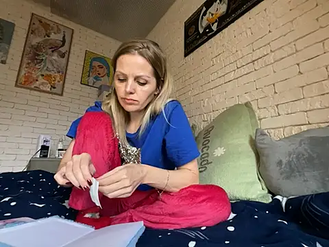 Angel girllovemy online show from 14, 2, 2025