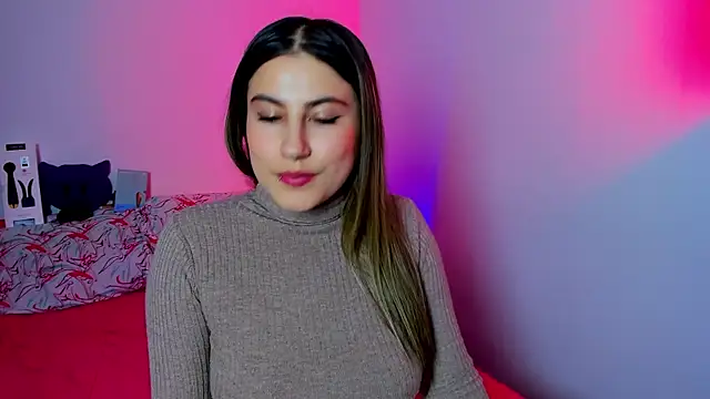 amelie collins online show from 5, 3, 2025