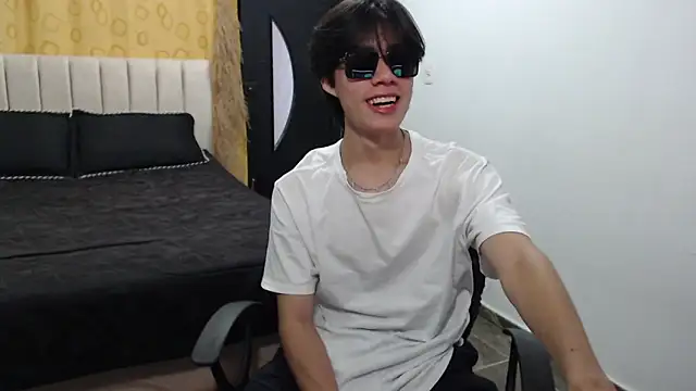 Elio-cam online show from 20, 1, 2025