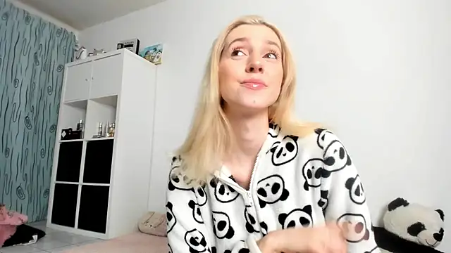 KenzieDawton online show from 12, 11, 2025