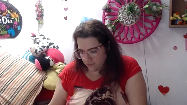 Snapshot of karlythoth@xh chatting on 15, 9, 2025 karlythothxh online show from 15, 9, 2025