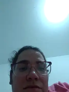 Snapshot of karlythoth@xh chatting on 3, 10, 2025 karlythothxh online show from 3, 10, 2025