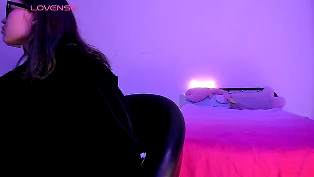 Snapshot of Milena_joline chatting on 28, 10, 2025 Milena joline online show from 28, 10, 2025