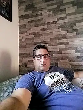 Snapshot of ADRIAN_ADI40 chatting on 5, 5, 2026 ADRIAN ADI40 online show from 5, 5, 2026