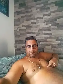 ADRIAN ADI40 online show from 6, 7, 2026