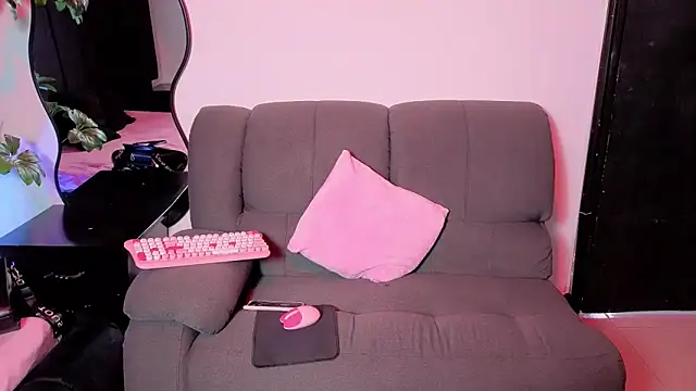 Snapshot of fisting_anal_69 chatting on 14, 5, 2026 fisting anal 69 online show from 14, 5, 2026