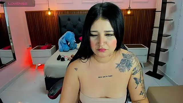 Snapshot of BIANCAROY1 chatting on 27, 2, 2026 BIANCAROY1 online show from 27, 2, 2026