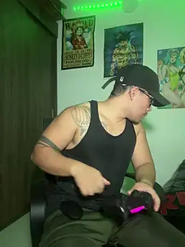 Snapshot of Danielsbigcum chatting on 25, 4, 2026 Danielsbigcum online show from 25, 4, 2026