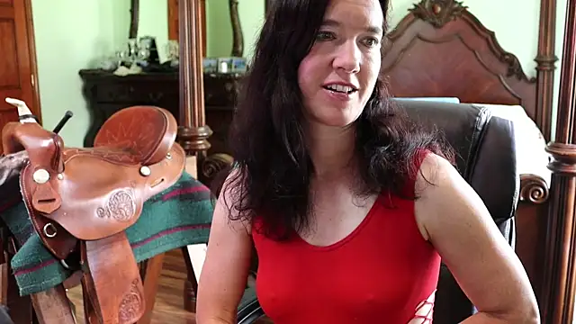 Snapshot of thornburyrose chatting on 7, 5, 2026 thornburyrose online show from 7, 5, 2026