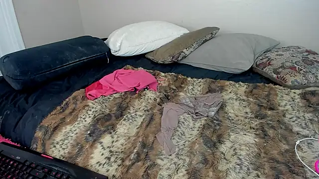 Lourdesnoirxh online show from 18, 9, 2025