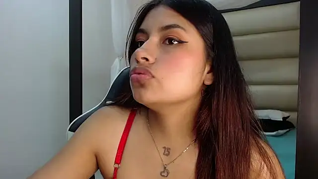 ChantalPetit online show from 9, 9, 2025