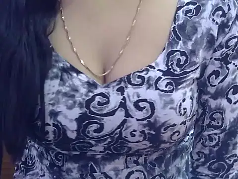 Your wild Dia online show from 8, 3, 2025