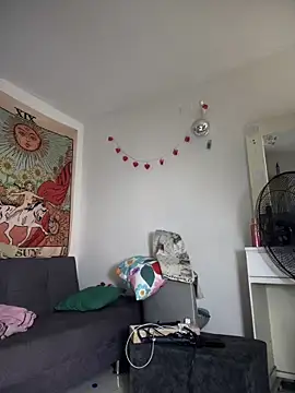 Snapshot of kiaraglam2 chatting on 23, 10, 2025 kiaraglam2 online show from 23, 10, 2025