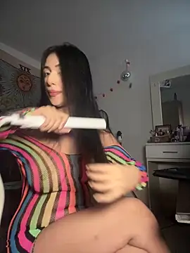 Snapshot of kiaraglam2 chatting on 16, 11, 2025 kiaraglam2 online show from 16, 11, 2025