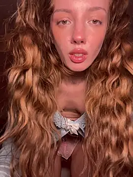 Snapshot of Weeissy chatting on 16, 11, 2025 Weeissy online show from 16, 11, 2025