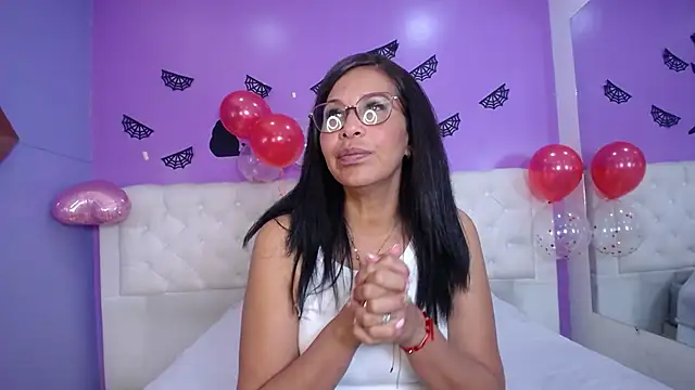 Shanon mature online show from 17, 2, 2025