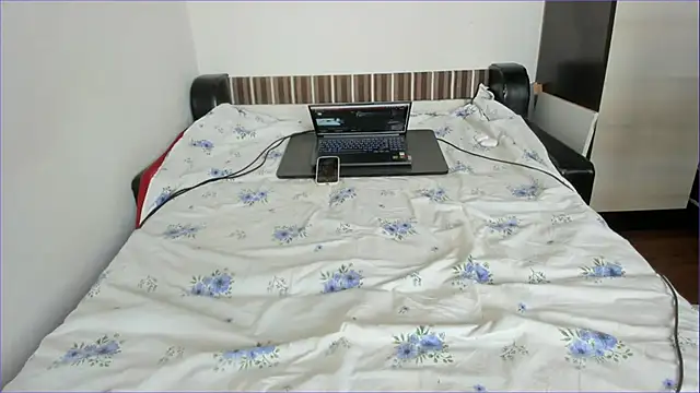 Snapshot of sweet-tinqerbell chatting on 12, 6, 2026 sweet-tinqerbell online show from 12, 6, 2026
