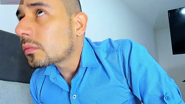 jhonyalzate2 online show from 4, 3, 2025