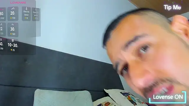 jhonyalzate2 online show from 15, 9, 2025