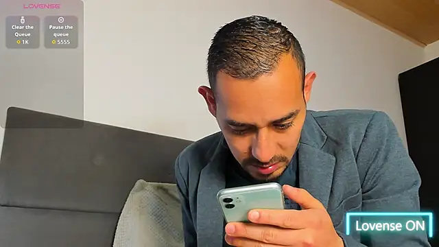 jhonyalzate2 online show from 1, 3, 2026