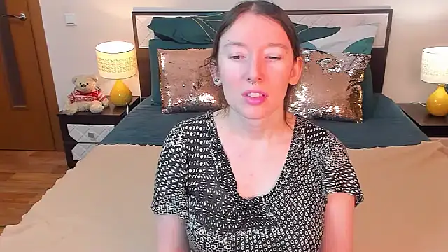 Snapshot of CatherineWalls chatting on 5, 2, 2026 CatherineWalls online show from 5, 2, 2026