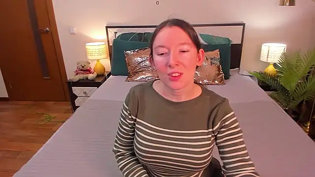 Snapshot of CatherineWalls chatting on 8, 3, 2026 CatherineWalls online show from 8, 3, 2026