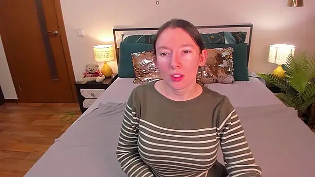 Snapshot of CatherineWalls chatting on 9, 3, 2026 CatherineWalls online show from 9, 3, 2026