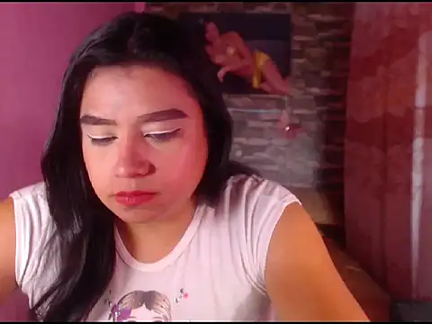 Snapshot of katrinawillff chatting on 21, 11, 2025 katrinawillff online show from 21, 11, 2025