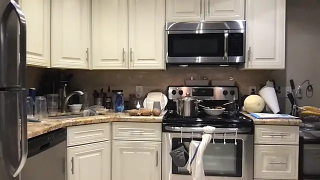 BigGuyMuscle online show from 9, 9, 2025