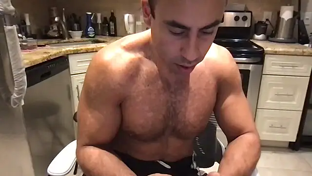 Snapshot of BigGuyMuscle chatting on 17, 6, 2026 BigGuyMuscle online show from 17, 6, 2026
