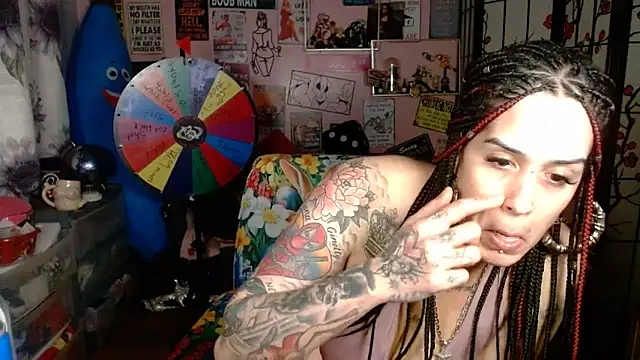 latinacubana online show from 1, 4, 2026