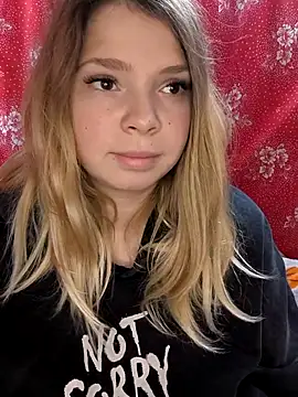 Zuli Kiska online show from 8, 11, 2025