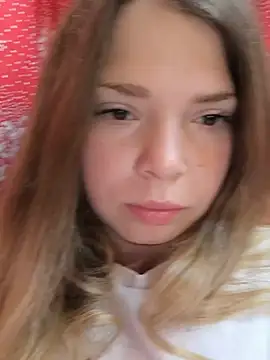 Snapshot of Zuli_Kiska chatting on 10, 6, 2026 Zuli Kiska online show from 10, 6, 2026