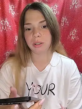Snapshot of Zuli_Kiska chatting on 14, 6, 2026 Zuli Kiska online show from 14, 6, 2026