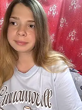 Snapshot of Zuli_Kiska chatting on 22, 6, 2026 Zuli Kiska online show from 22, 6, 2026