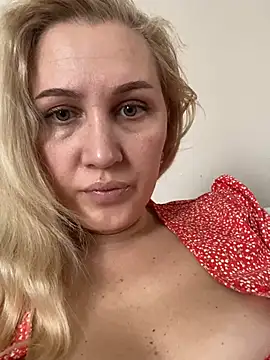 Snapshot of YourBlondee chatting on 24, 2, 2026 YourBlondee online show from 24, 2, 2026